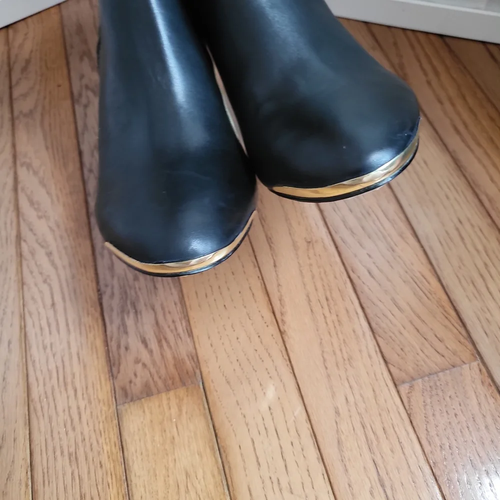 Louise Et Cie Black Leather Ankle Boots NWOT Sz 10 - Picture 4 of 13